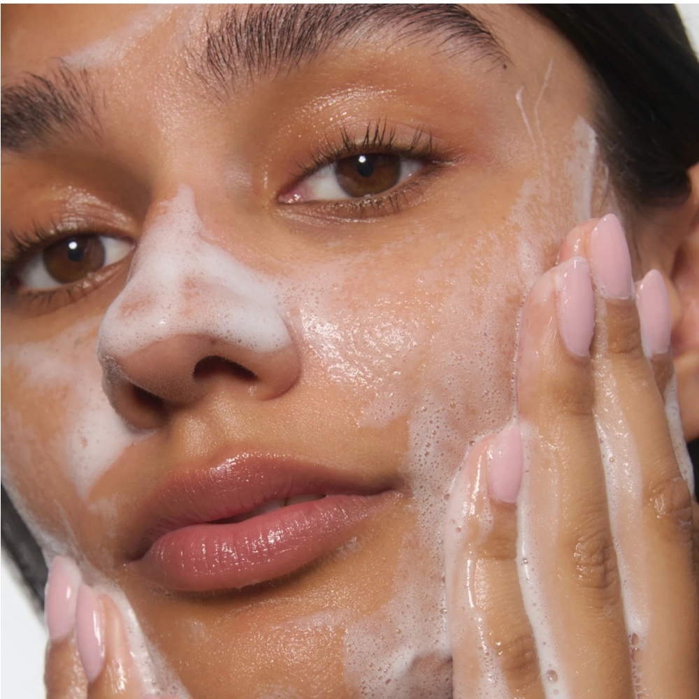 Good Light Double Cleanse Set - Picture 11 of 12
